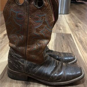 Rustic Brown Leather Cowboy Boots